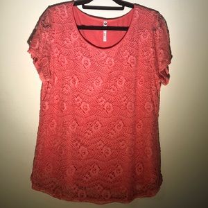Leo & Nicole coral crochet lace overlay top/shirt size xl